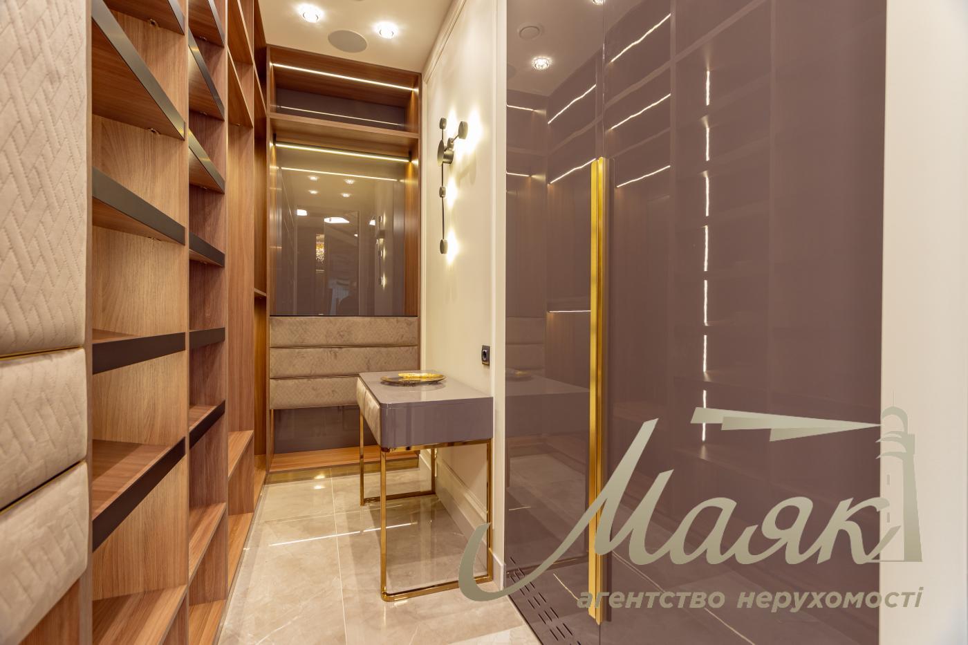 Продаж пентхауса 195 м² з терасою та дизайнерським ремонтом у ЖК Park Avenue VIP, Київ