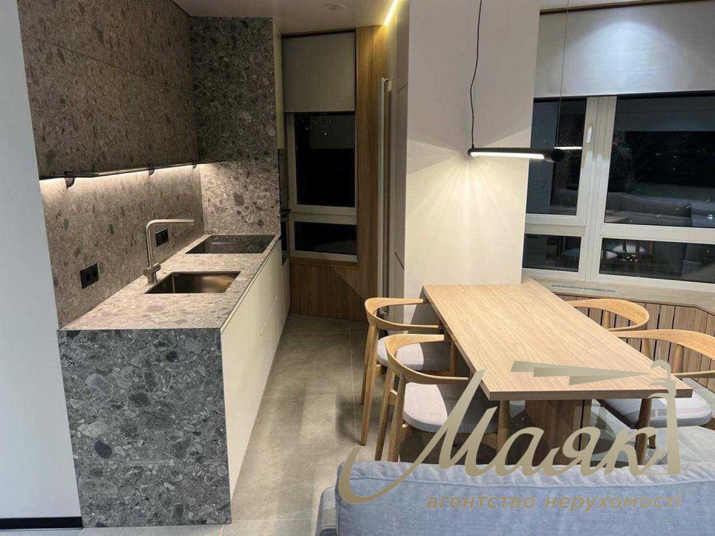 Продаж 2к квартири 65 кв.м у ЖК White Lines, просп. Голосіївський