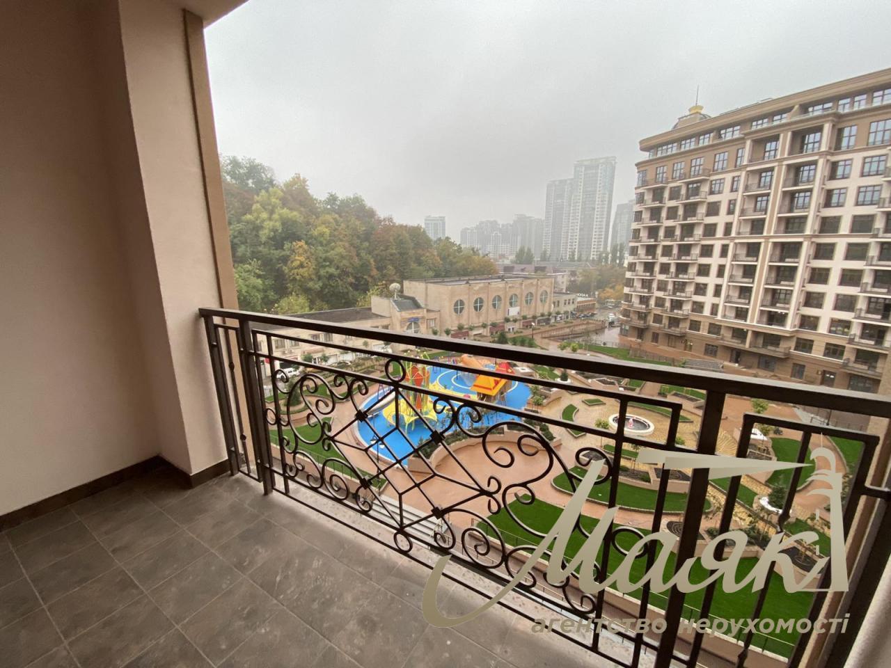 4х кімнатна квартира з терасою 126м2 у жк 52 Перлина