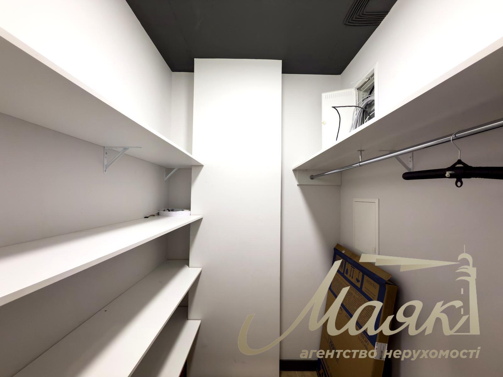 Оренда офісу 80м2 в ЖК Кадорр, Олімпійська