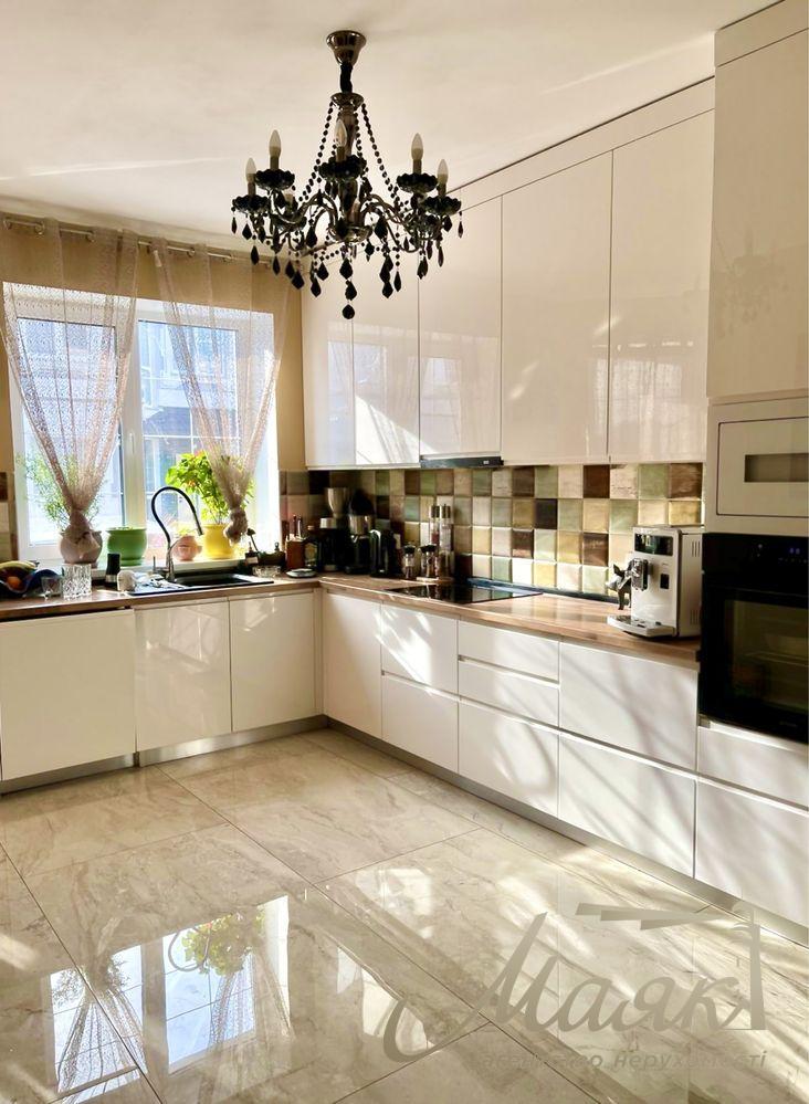 Townhouse for sale 180m2 in Lesniki