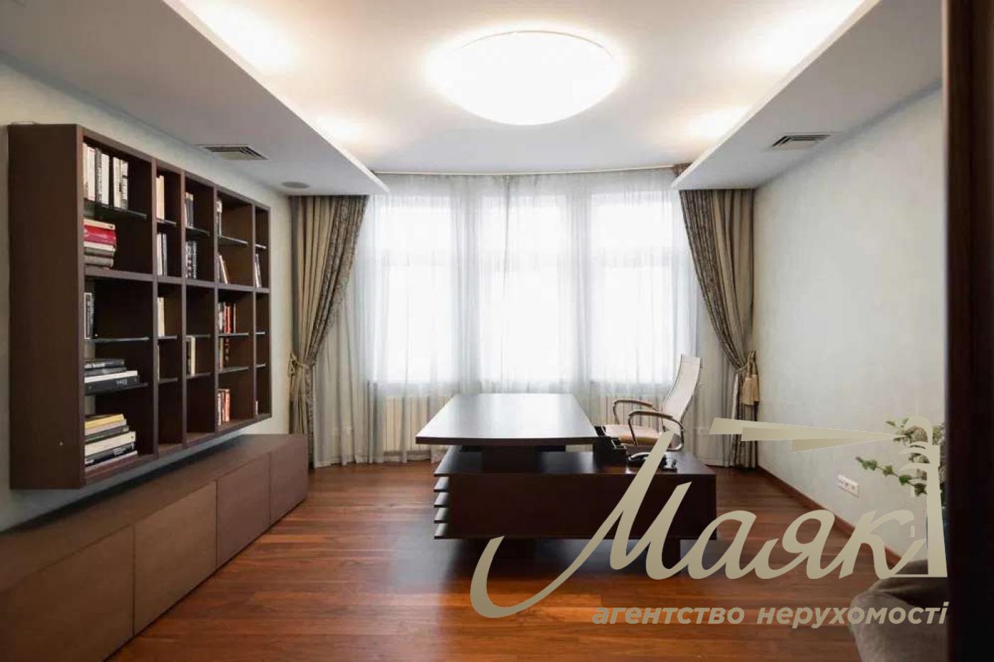 Продаж 4к-квартири 195 м2 вул. Панаса Мирного, 17 Печерський район