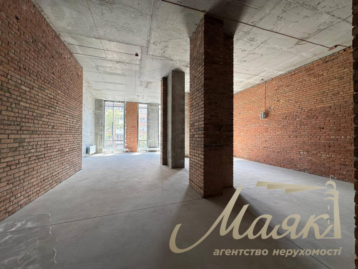 Оренда фасадного 110м2 приміщення ЖК Трініті вул. Тютюнника, 39/2