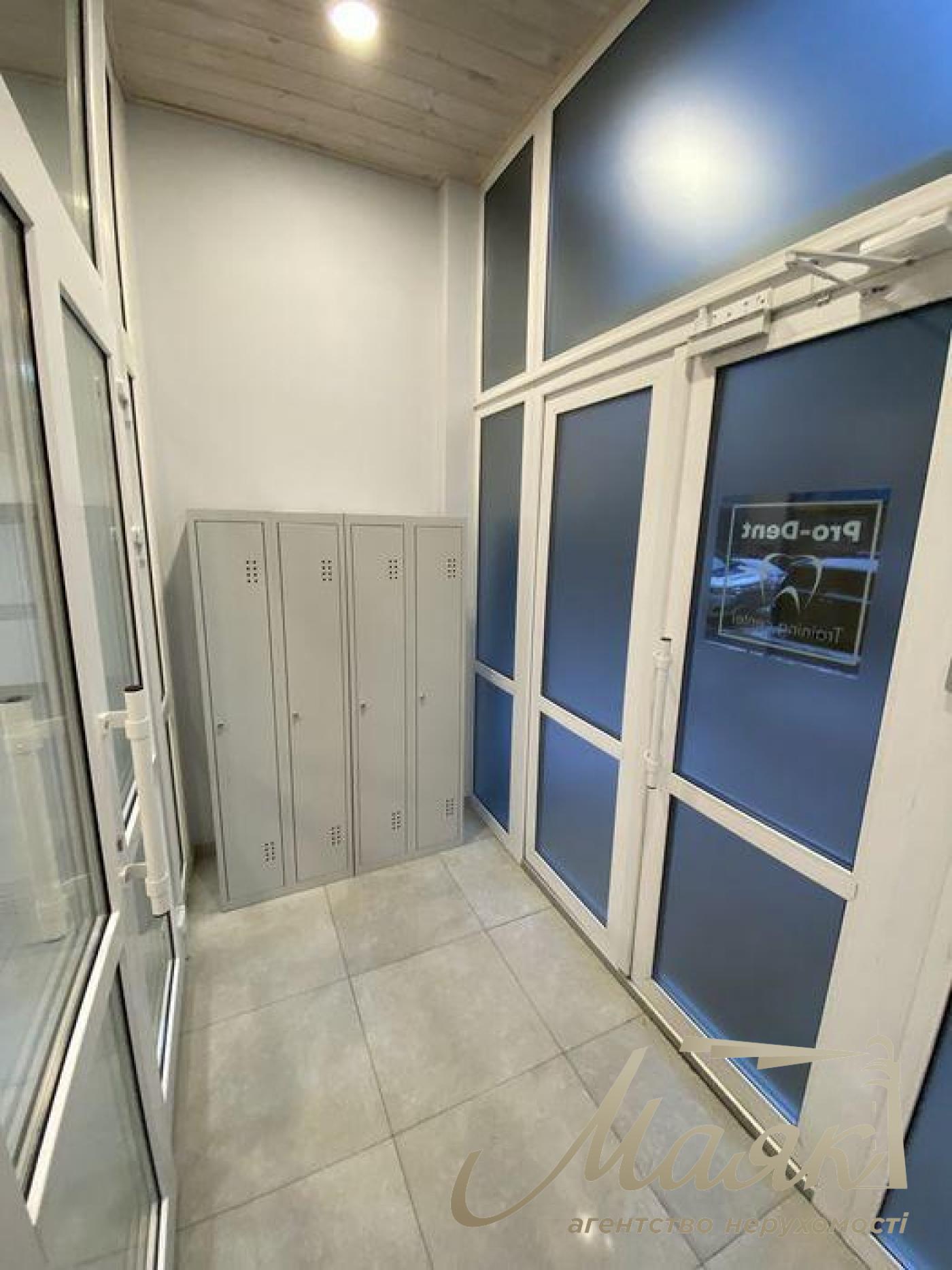 Sale of facade premises (80m2) in the residential complex Soho Residence