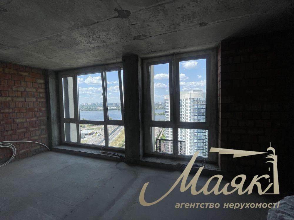 Продаж квартири з гарним видом площею 44 м², ЖК «Славутич», Лівий берег