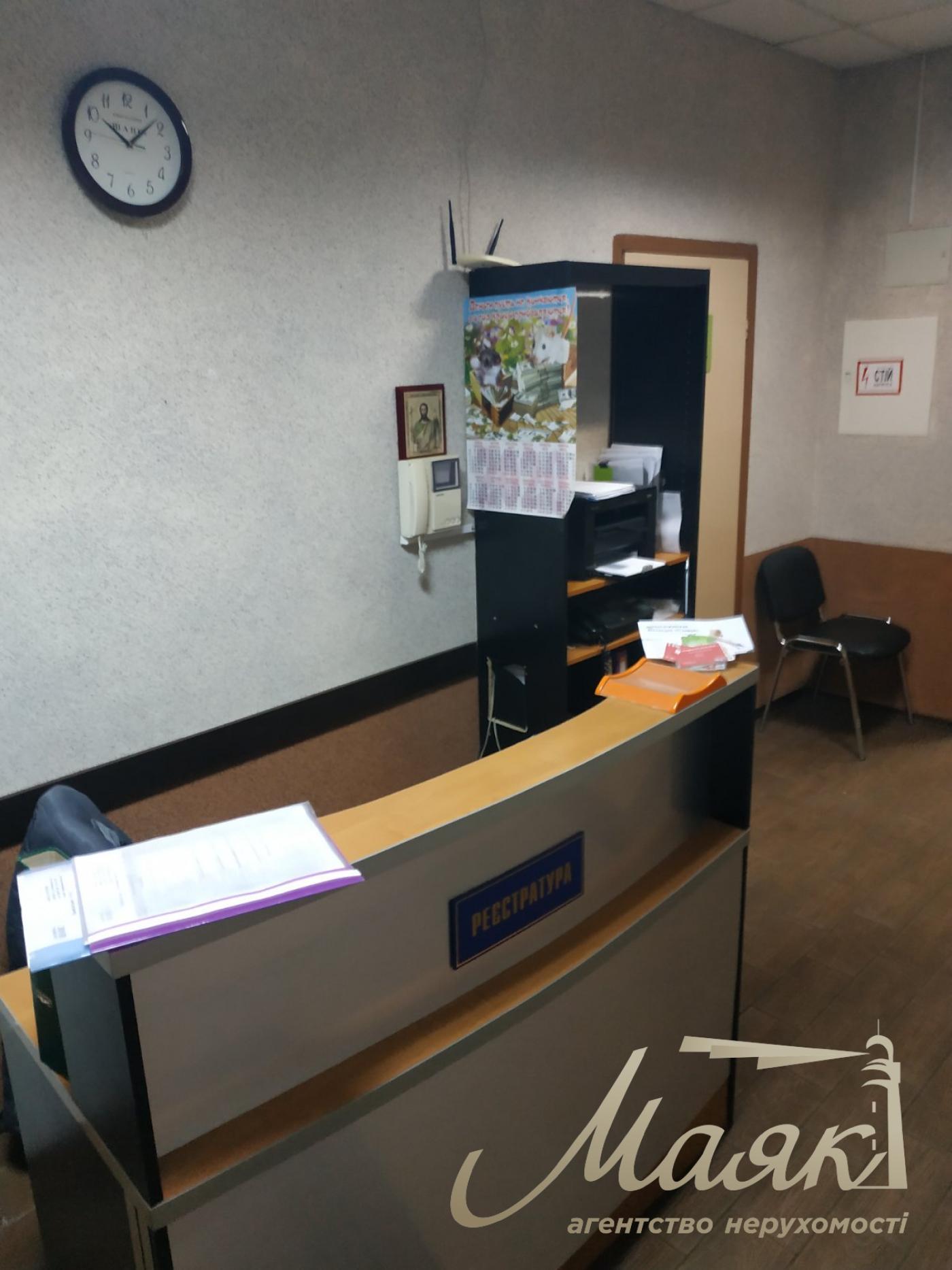 Оренда фасадного приміщення 134 м2 у Печерському районі, вул.Кіквідзе (Бойчука) 18А