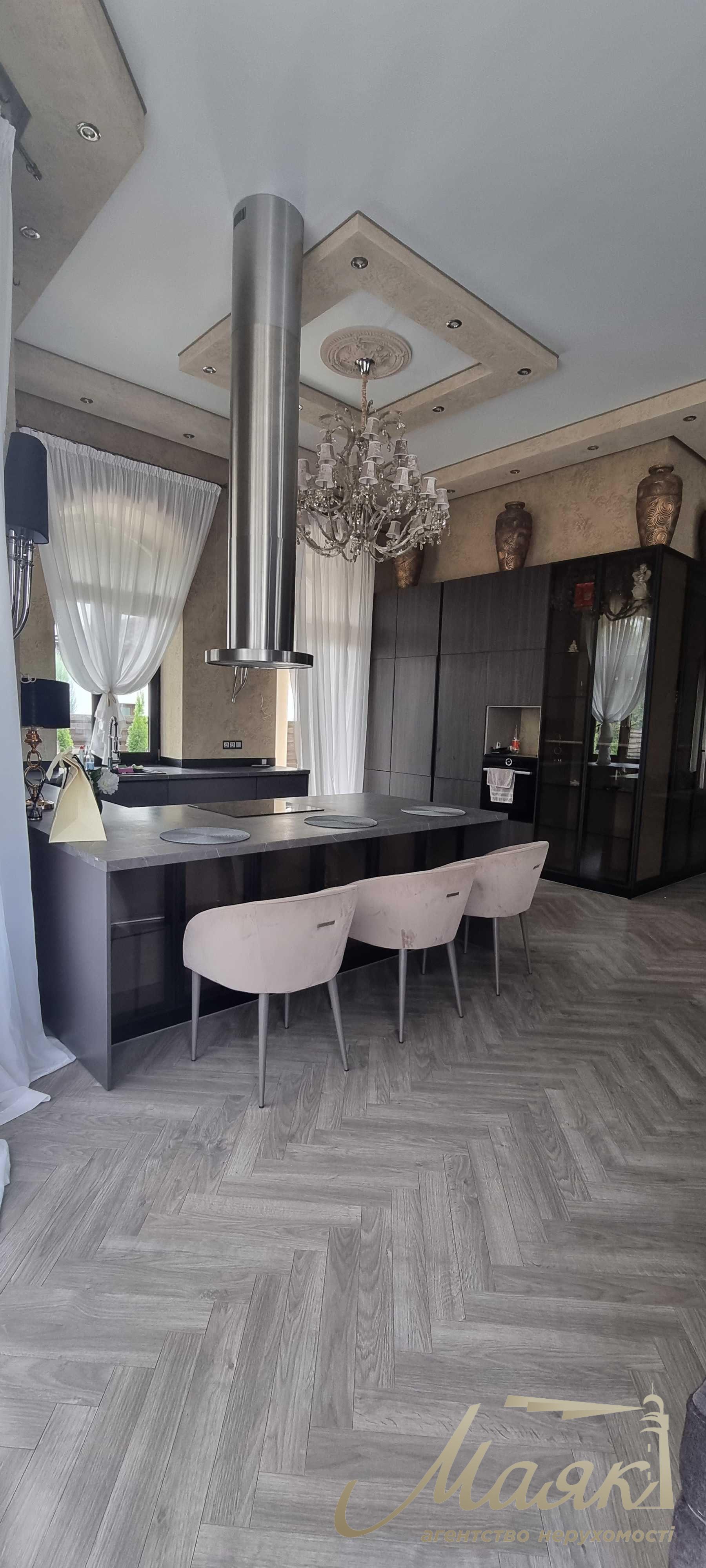 Оренда автономного будинку 250м2 Віта-Поштова, 15хв від Печерська