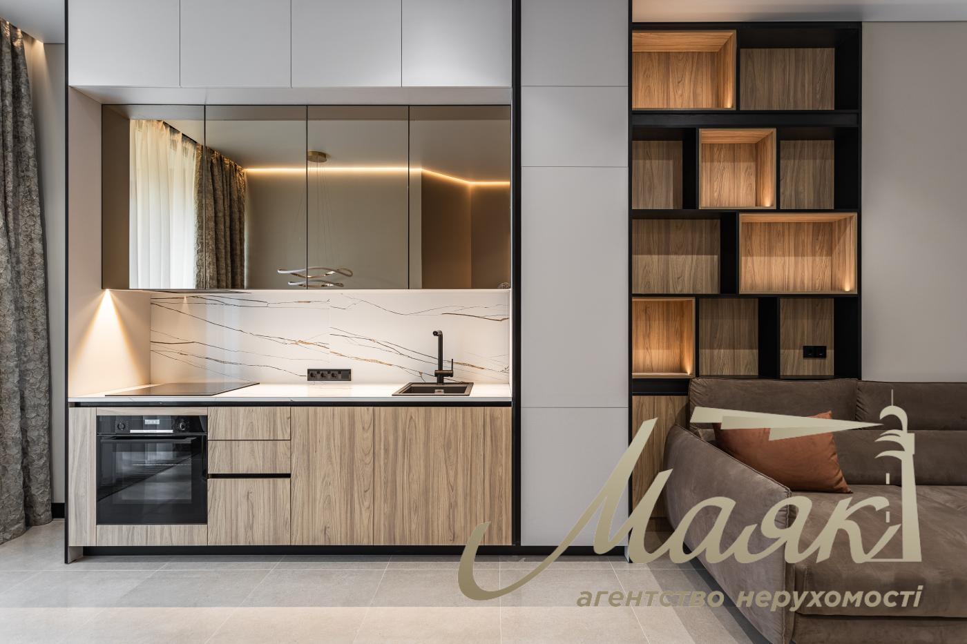 Продажа видовой 1-комнатной квартиры в клубном доме Hidden, ул. Садово-Ботаничная, Печерск, Киев