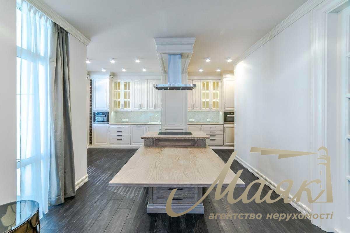 For sale 9-room penthouse with terrace in LCD "Novopecherskie Lipki", Pechersky district, Kiev, 660 m²
