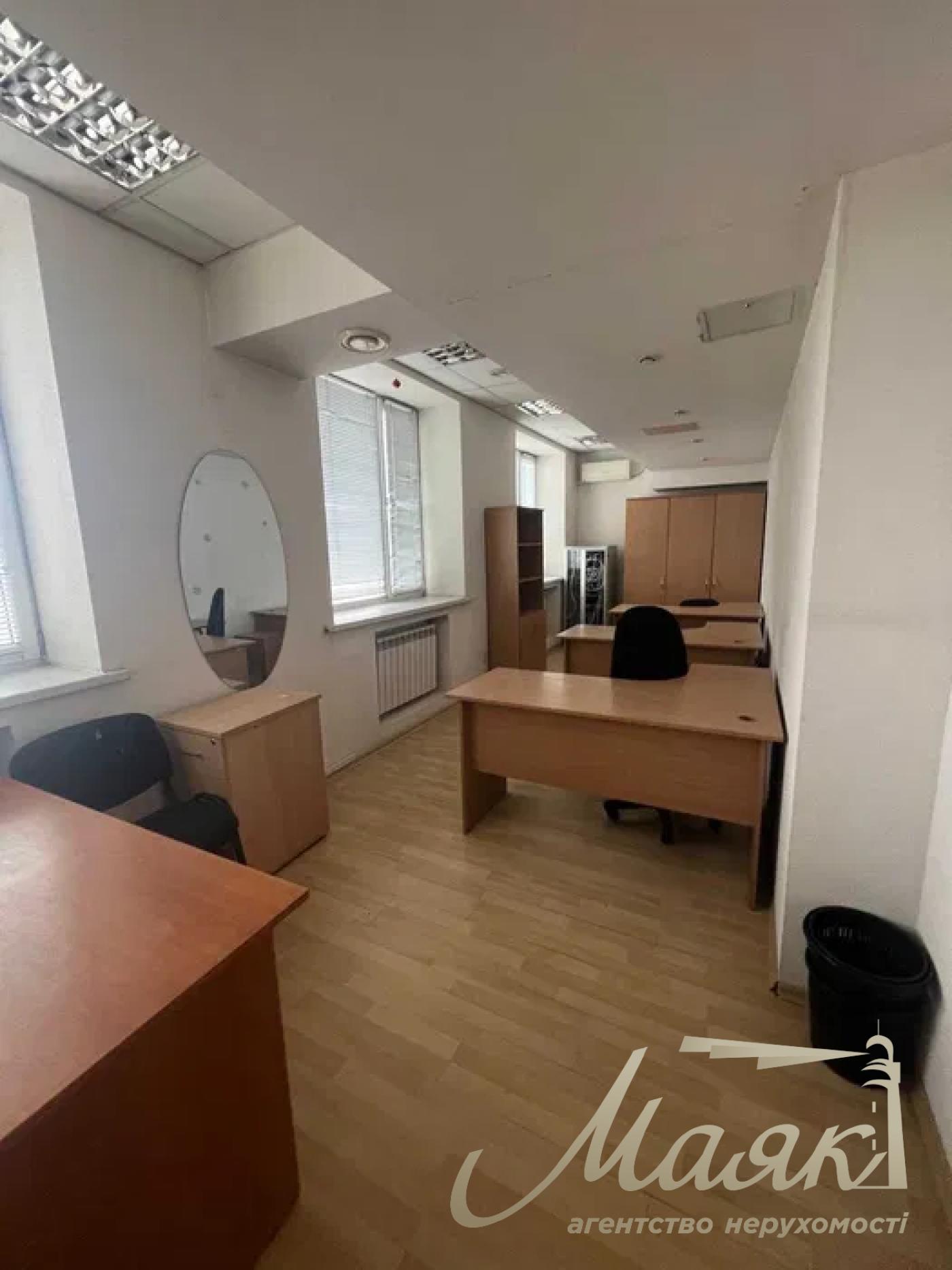 Оренда ОСЗ 5500м2 по вул.Міхнвоського 38, Звіринецька.