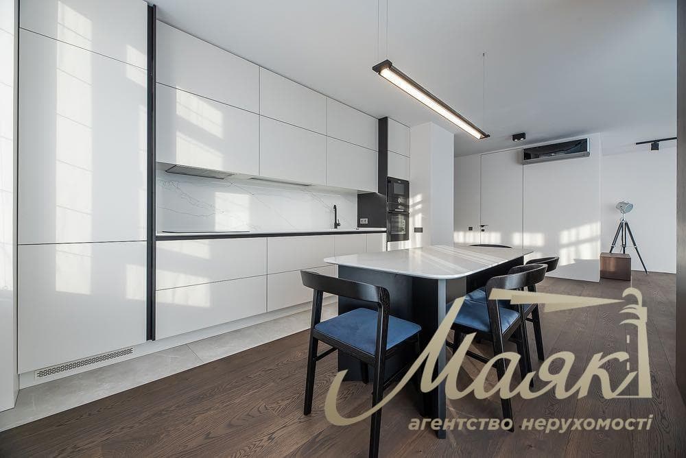 Продаж 3-кімнатної квартири в ЖК Central Park. Печерський район
