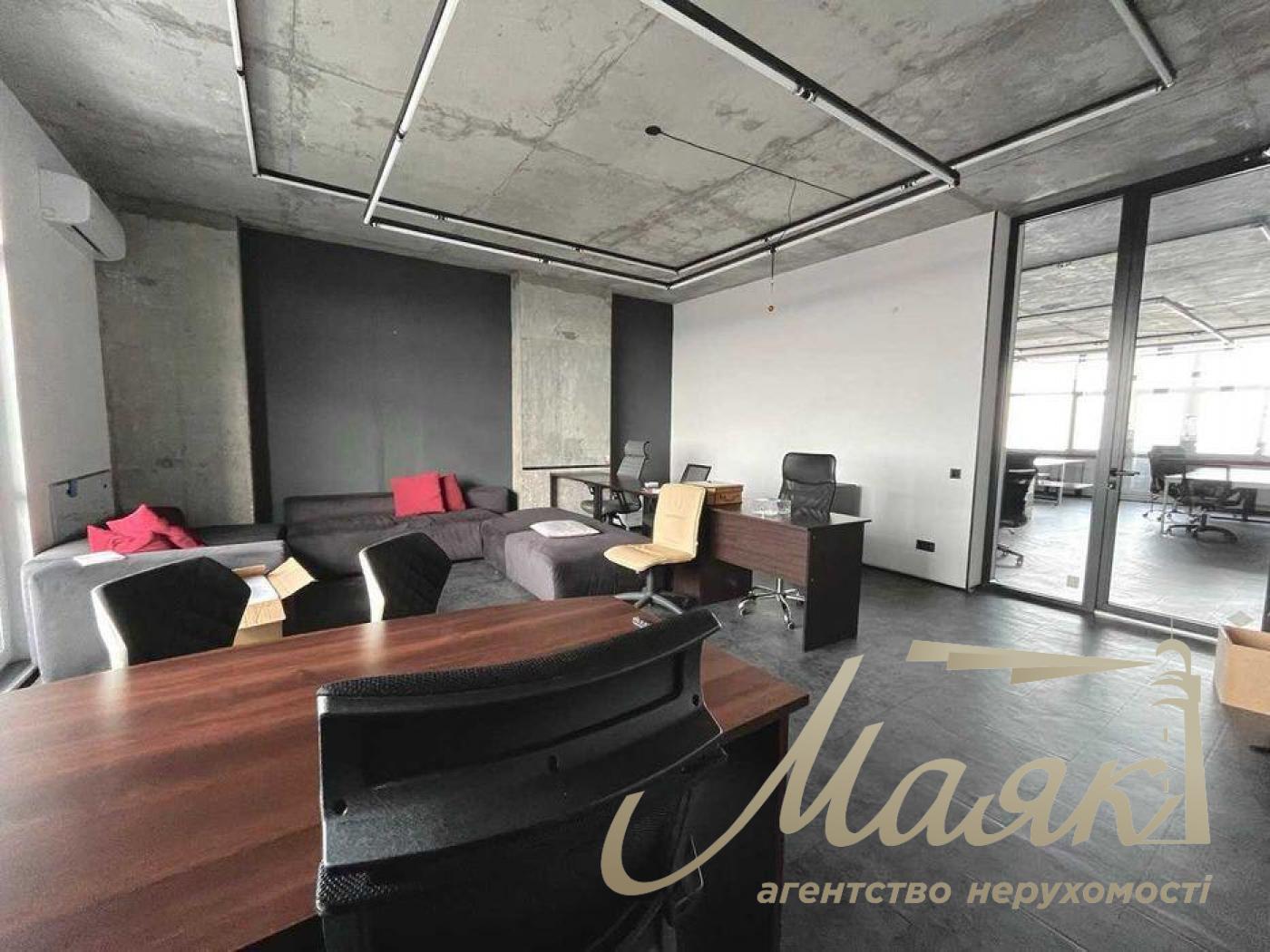 Аренда офиса 327 м.кв. Панорама на Печерске, ул. Коновальца