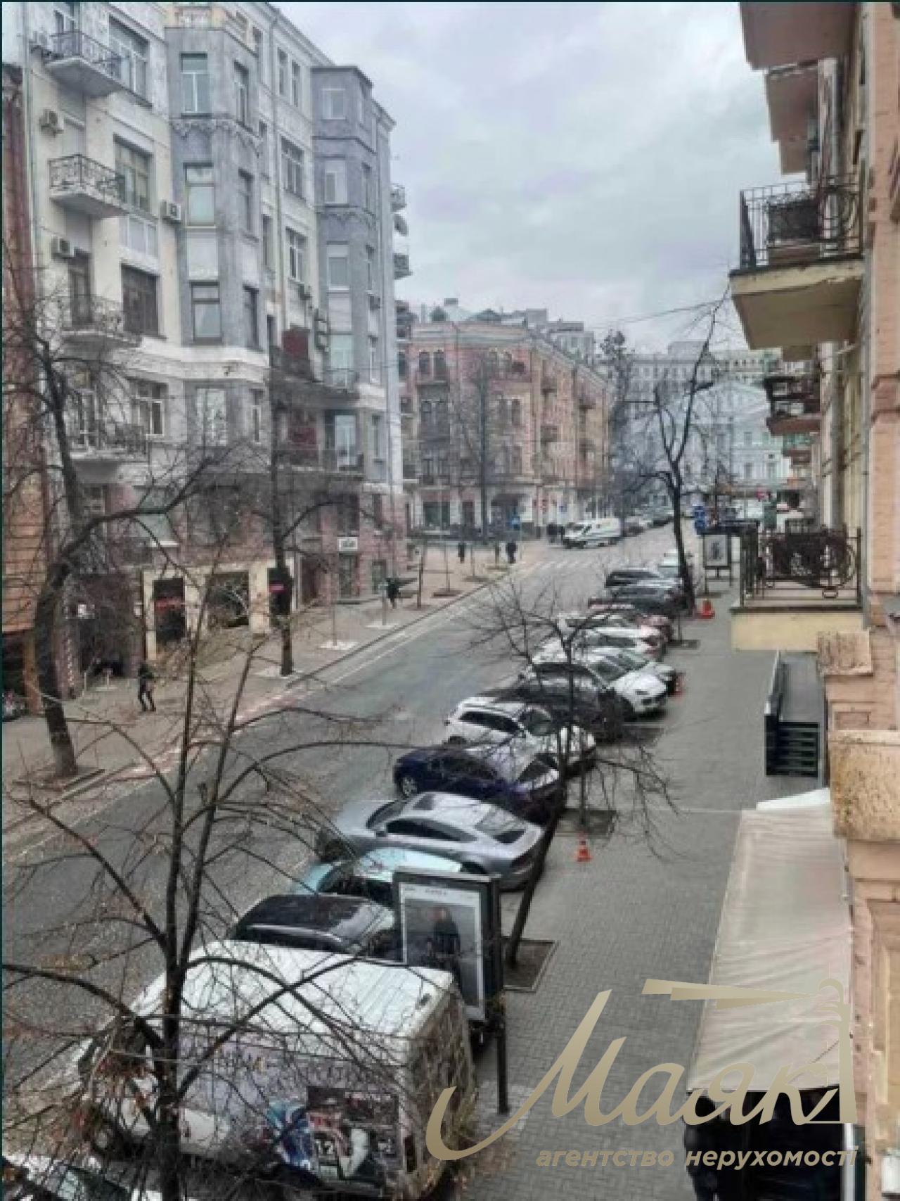 Продаж 3-х кімн. квартири, 278 м2, на вул. Городецького