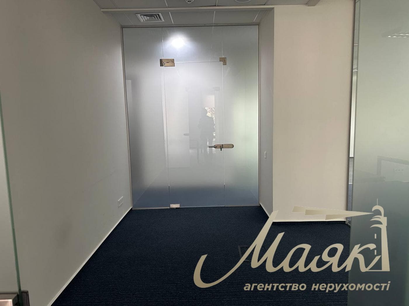 Аренда автономного офиса 962,1 м², ул. Антоновича, 118, Центр.