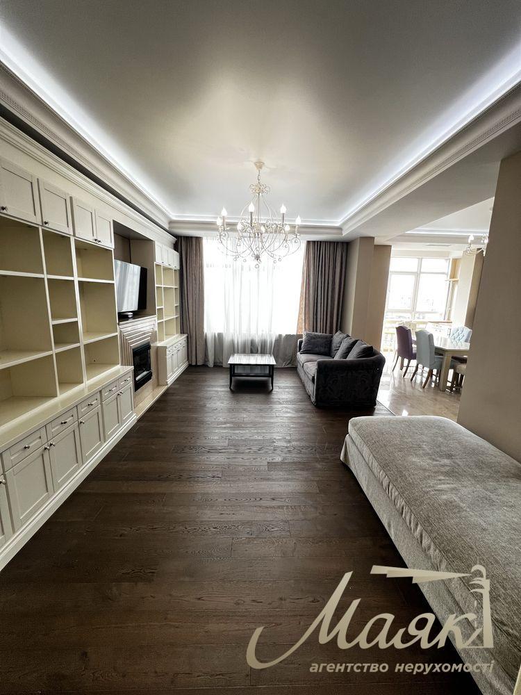 For sale 3-k apartment 120m2 in LCD "Novopecherskie Lipki" str. Andriy Verkhoglyada, 7, Pechersky district, Center.