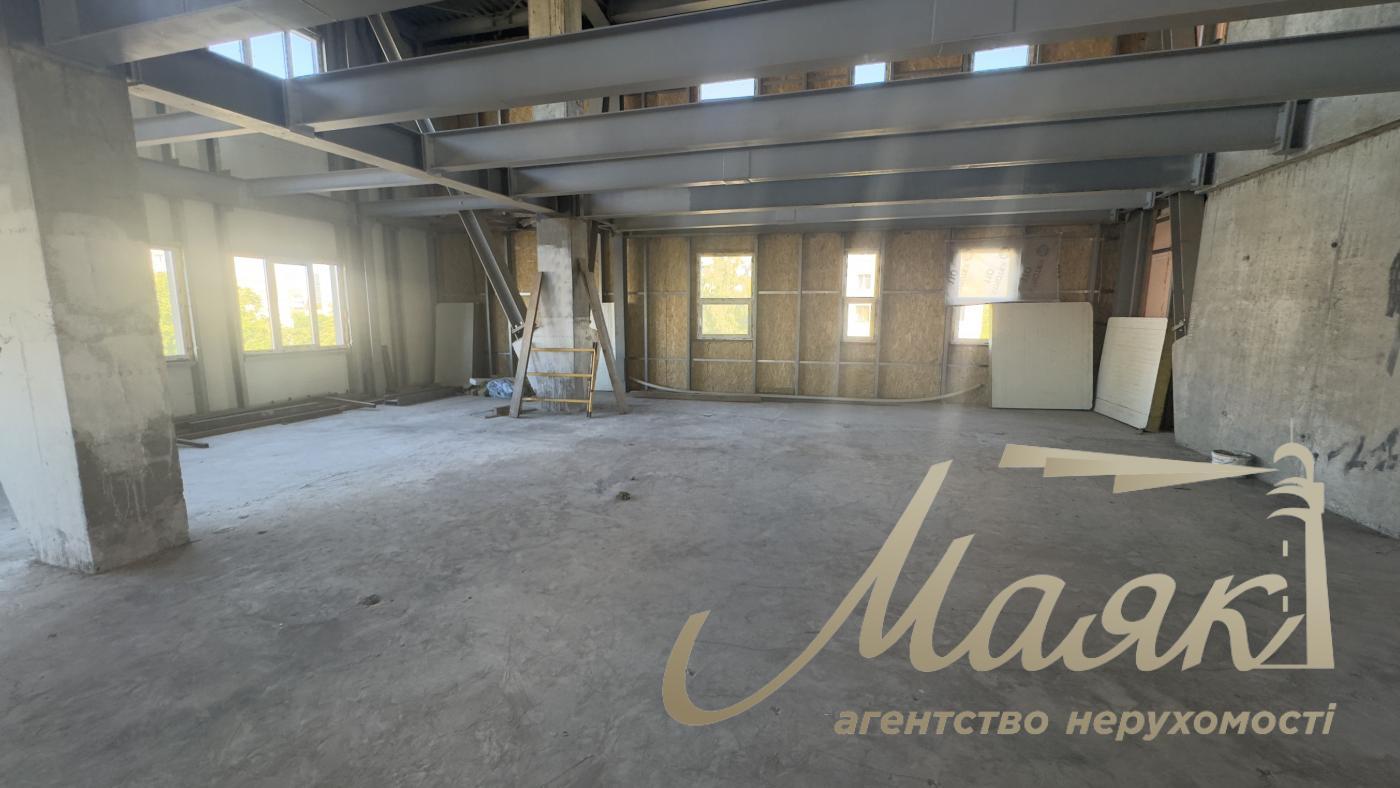 Office for rent 560 m2 on Grigory Kochura str., Solomensky district.