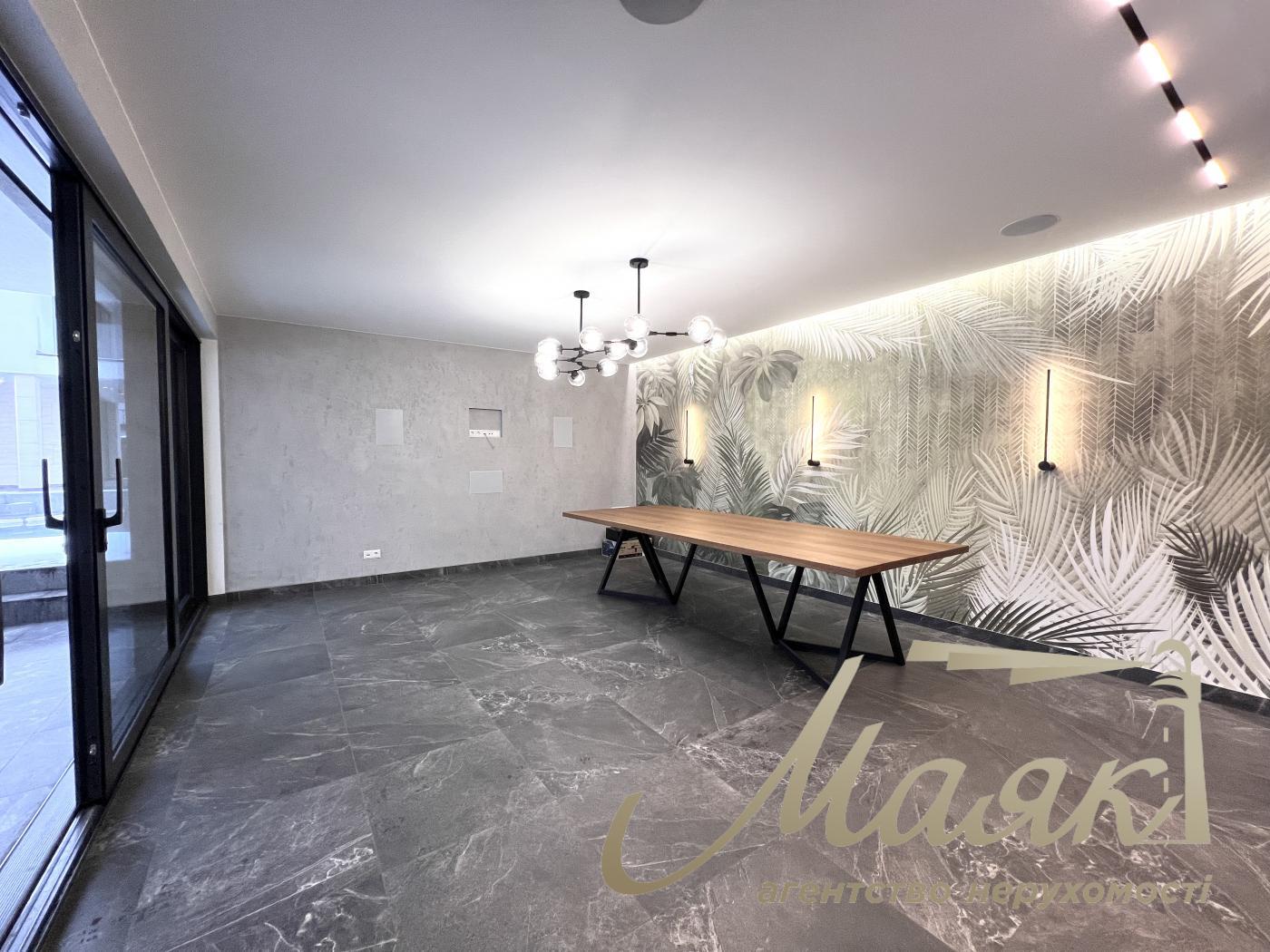 Оренда заміського будинку на Осокорках у котеджному містечку "Блакитна Лагуна"