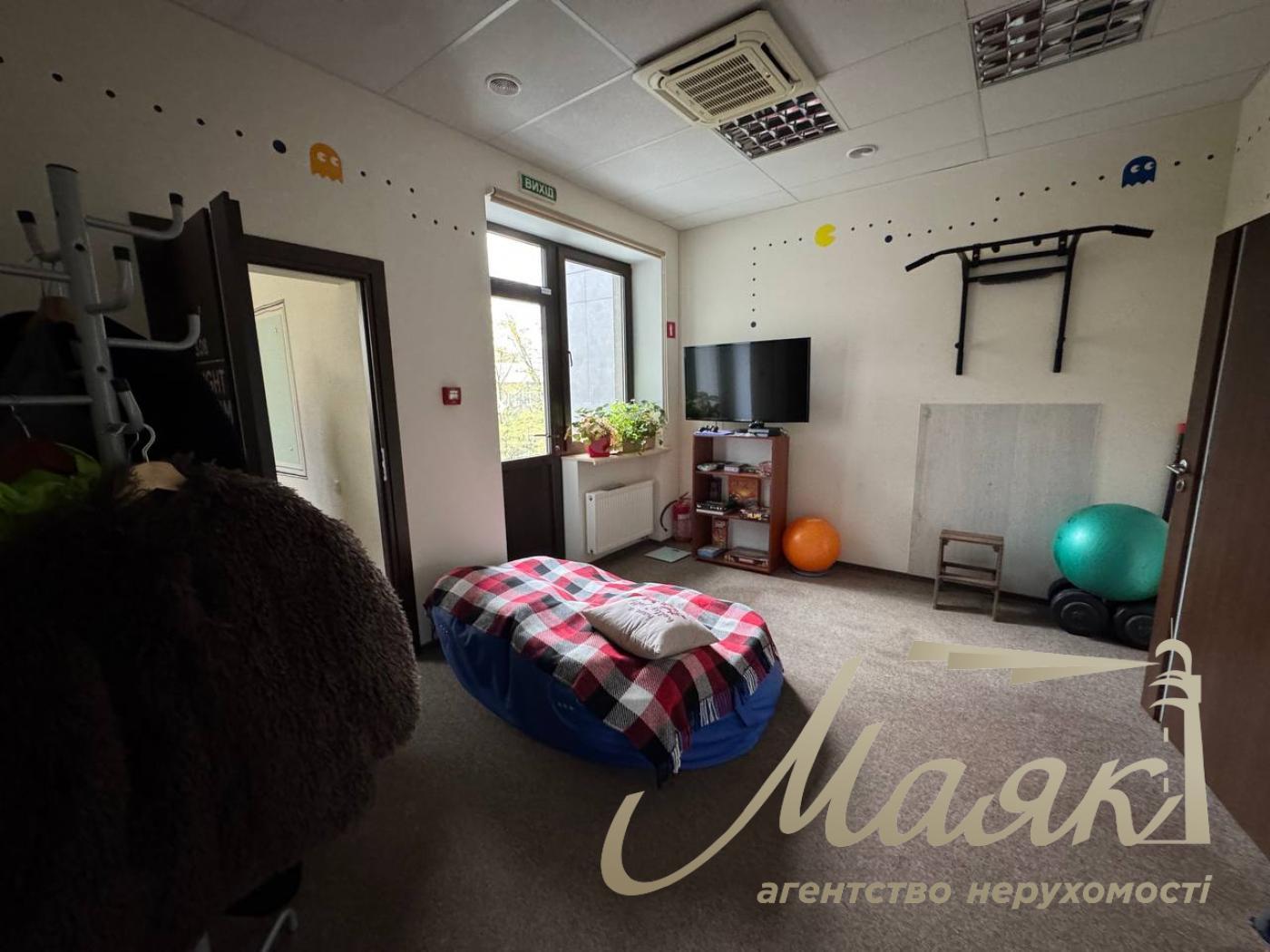 Office for rent 334m2 in BC Britannia Krasilovskaya str. 11, Goloseevsky district.