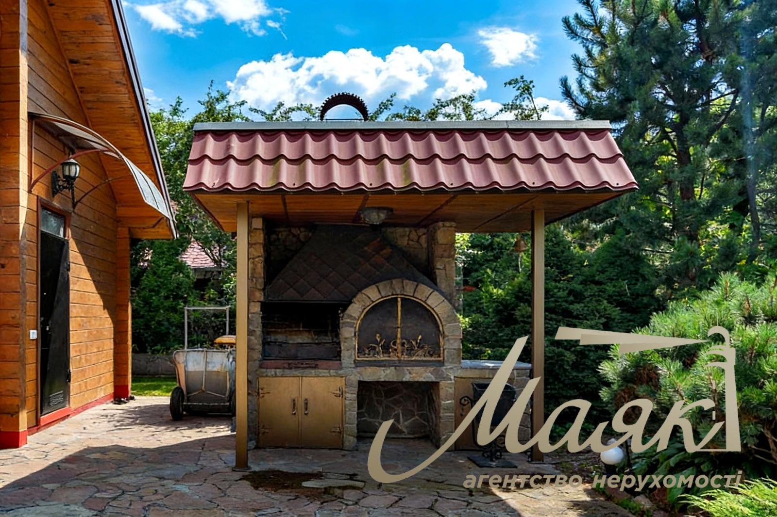 Оренда будинку 250м2 в с. Романків вул. Центральна