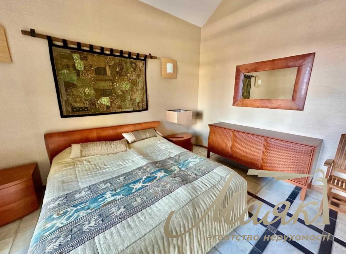 Sale of a house with a swimming pool and access to the Dnieper 300m2 Dam Koncha-Zaspa, Kozin