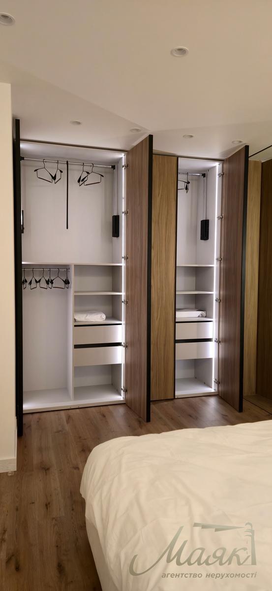 Продаж 2-х кімнатної квартири в ЖК Ярослав Град вул. Бульварно-Кудрявська (Воровського), 17-А