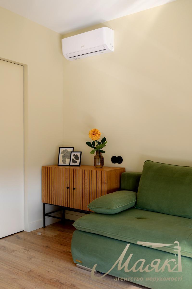 Продажа 3-комнатной квартиры в ЖК Республика, Братьев Шеметов ул., 9