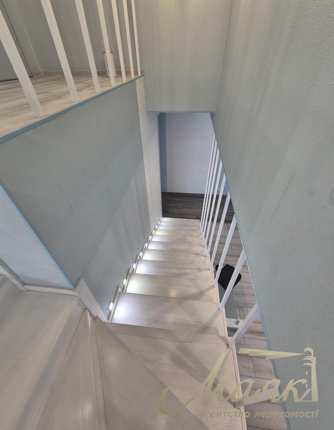 Rent duplex 3-bedroom apartment 150m2 Residential Complex Podol Grad str. Degtyarnaya 7