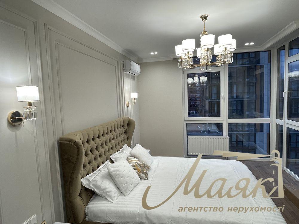 Продаж 3-кімнатної квартири в ЖК Французький квартал 2, вул. Предлавинська