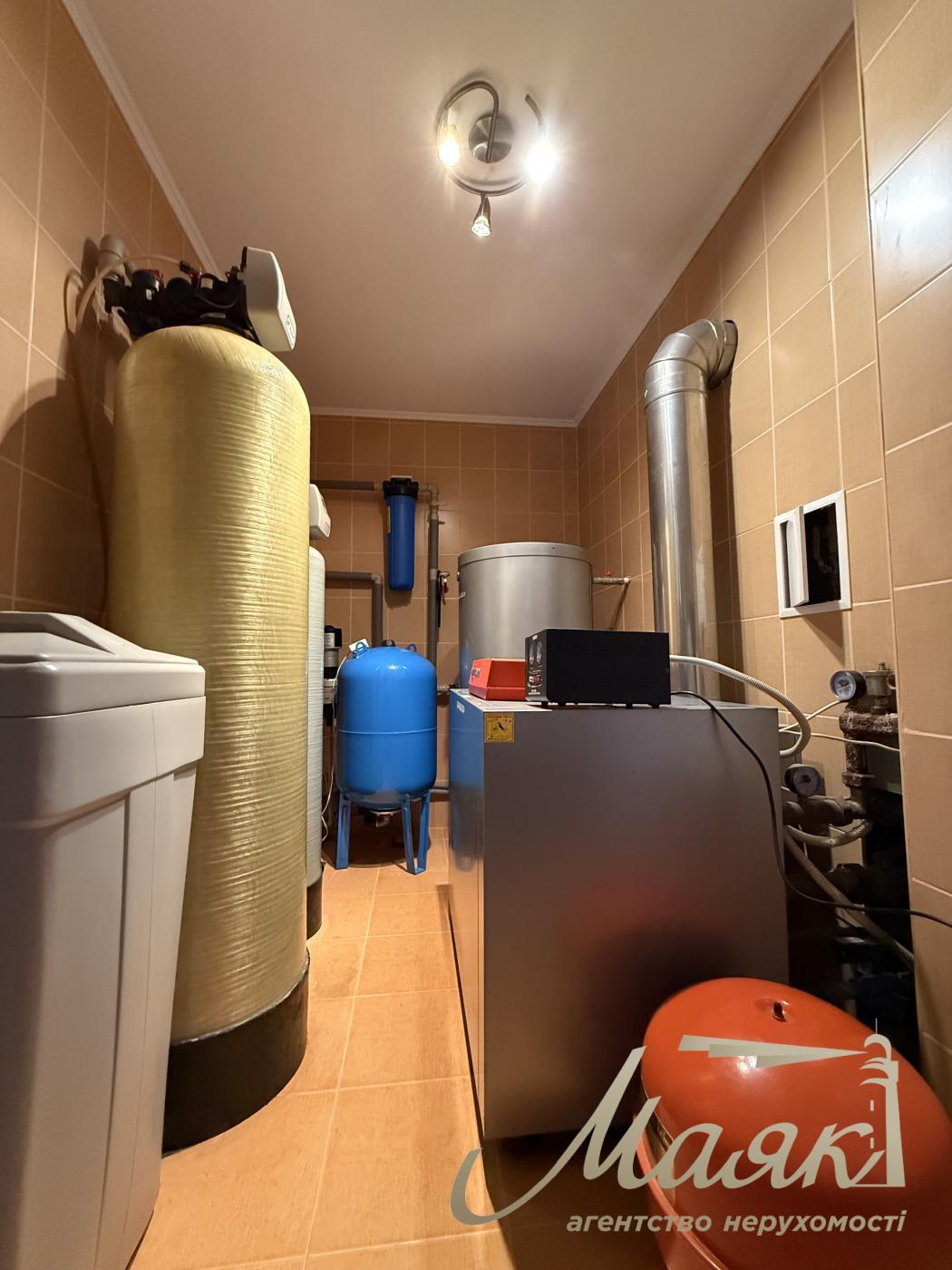 Оренда будинку 400 кв.м з тенісним кортом, великою зеленою територією | Бориспільський район| с.Гора