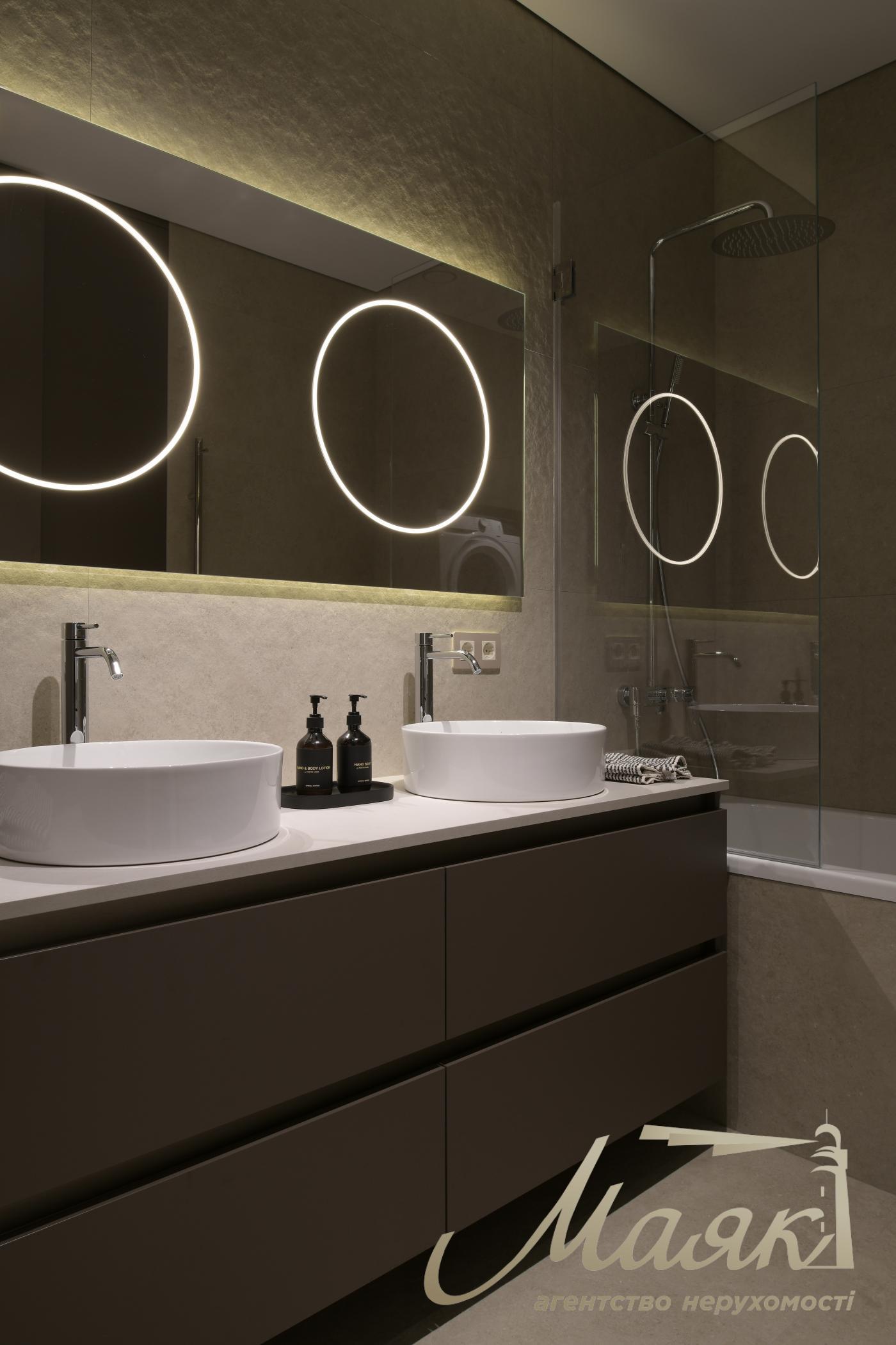 Продаж 2-х кімнатної квартири в ЖК Новопечерська Вежа