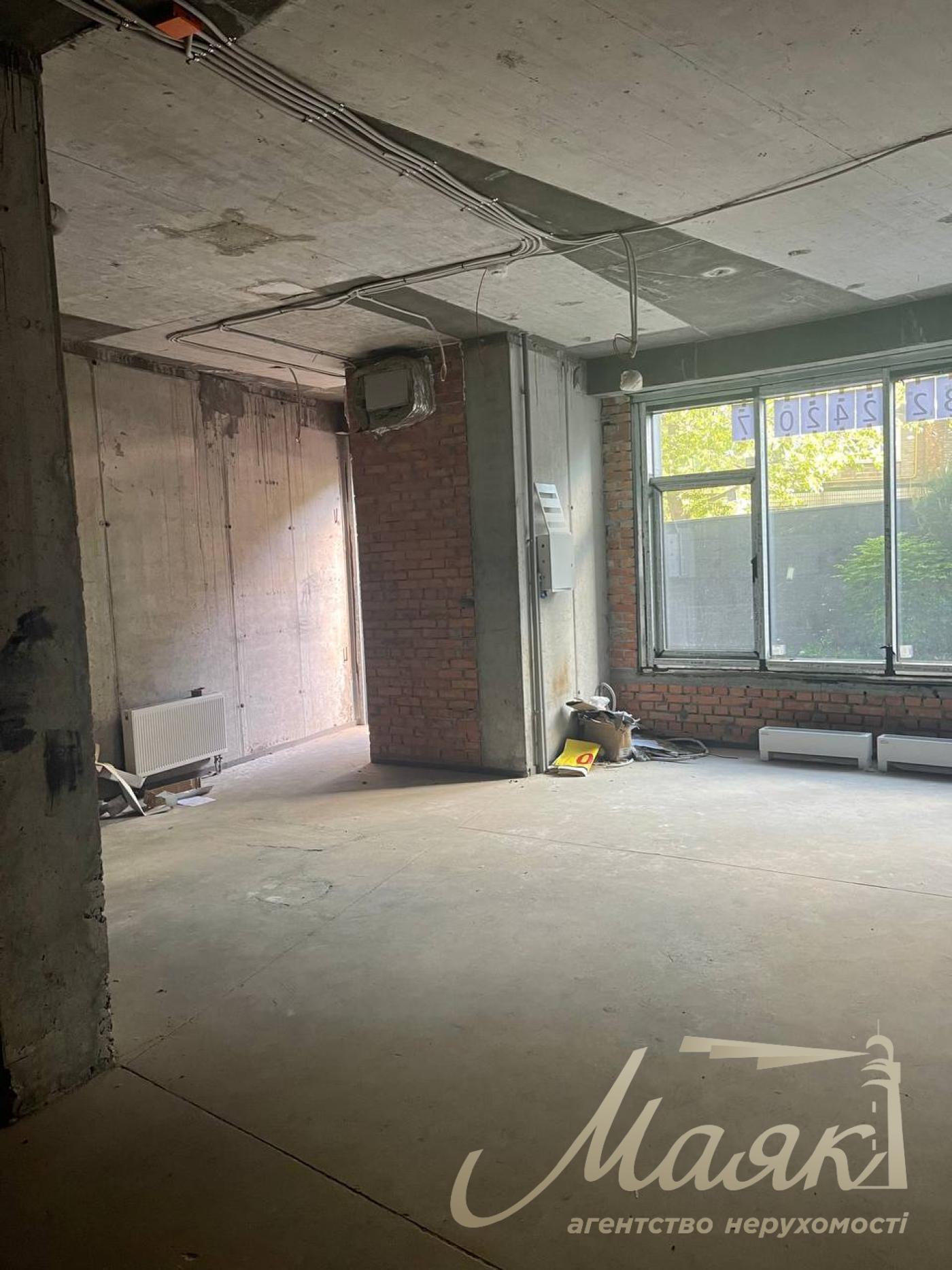 Продажа коммерческого помещения 83м2 в ЖК Busov Hill