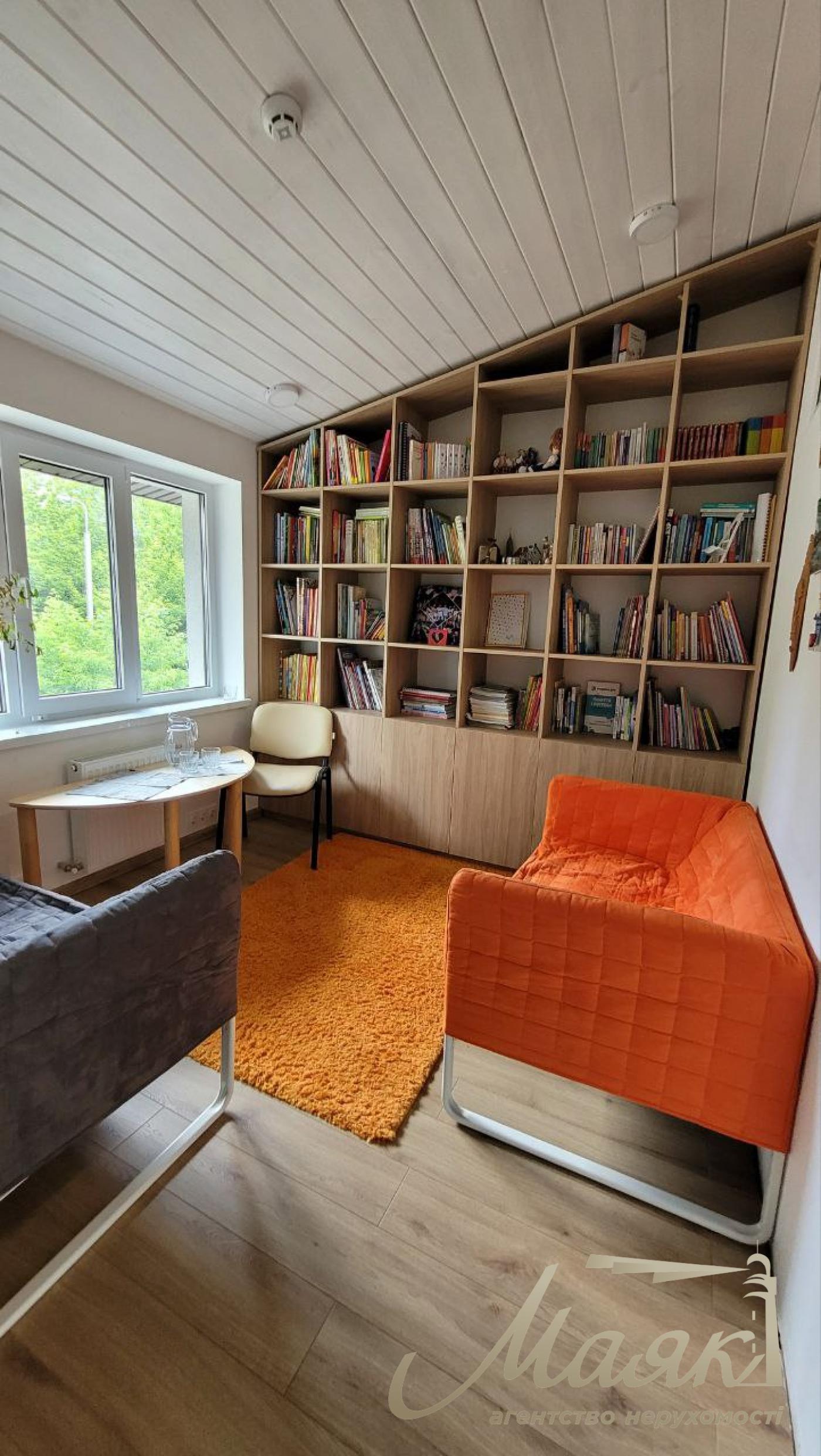 Продажа Коммерция 415м2/ ул. Караваева, Караваевы дачи, г. Киев