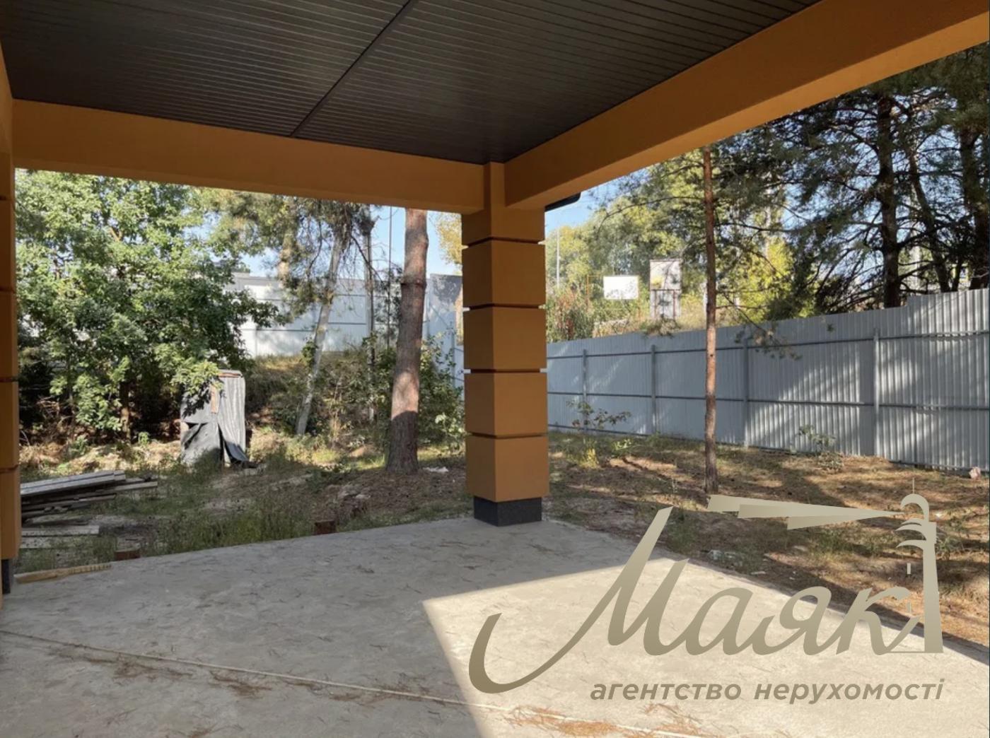 Продаж будинку 350м2 с.Козин. Б.Дамба-2 км. Сучасний будинок з басейном на ділянці з соснами!