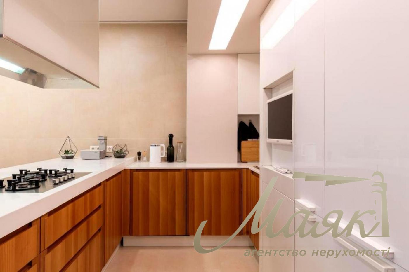 Аренда 3-комнатной квартиры в центре, пер. Виноградный