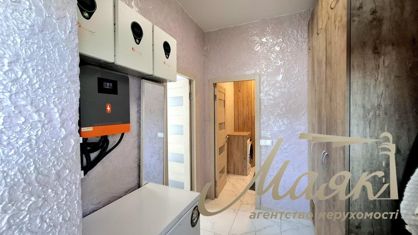 Продаж 1 поверхового таунхауса з ділянкою на 2 сотки, 40 кв. м2 метро Славутич
