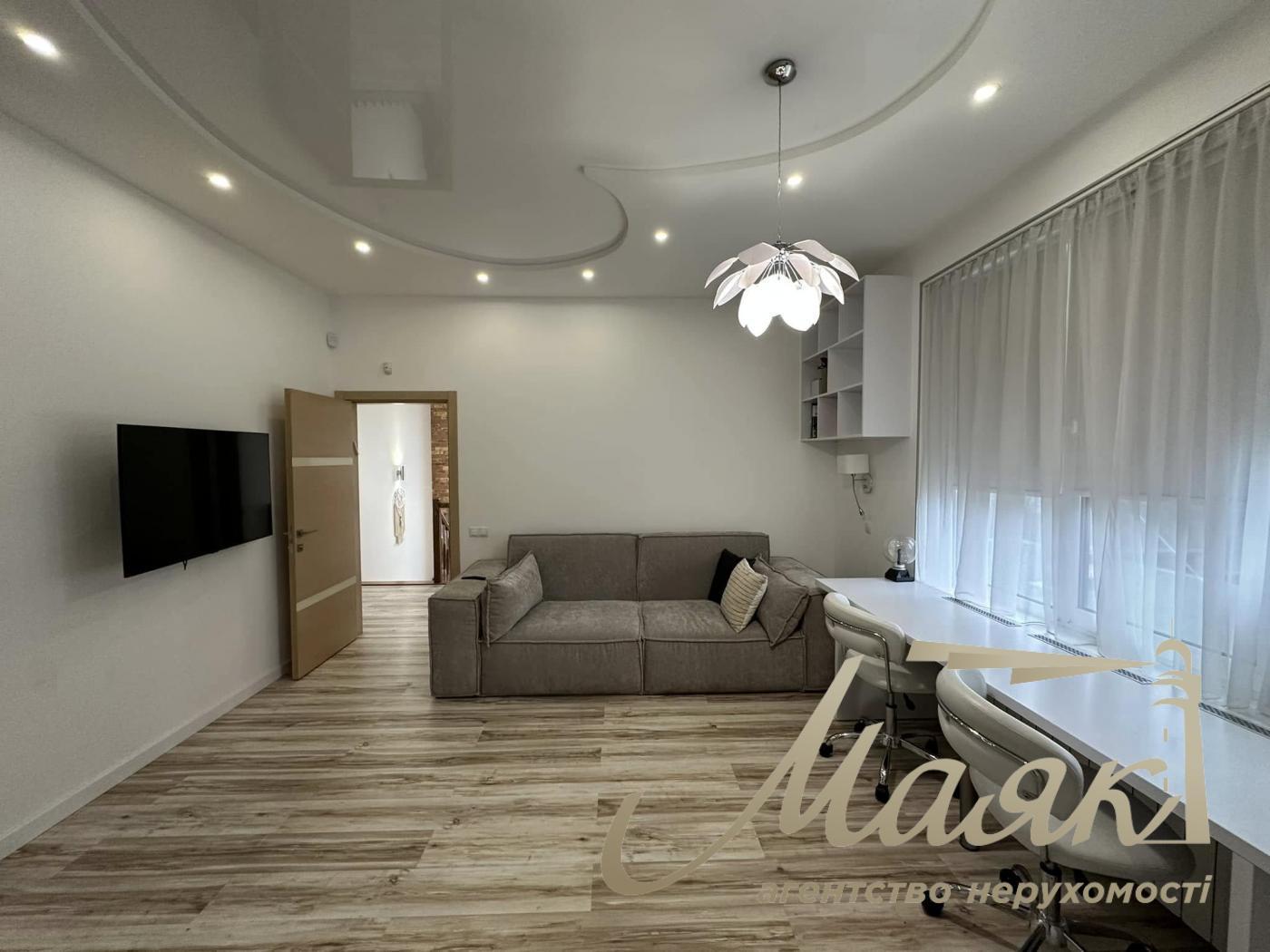 Продажа дома с ремонтом на Петропавловской Борщаговке, Киев.