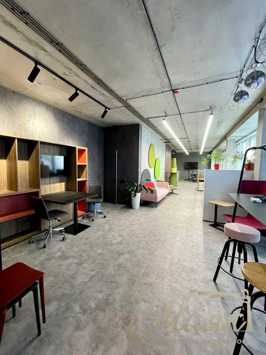 Оренда офісу в ЖК Династія, вул.Липківського, Солом'янський район.