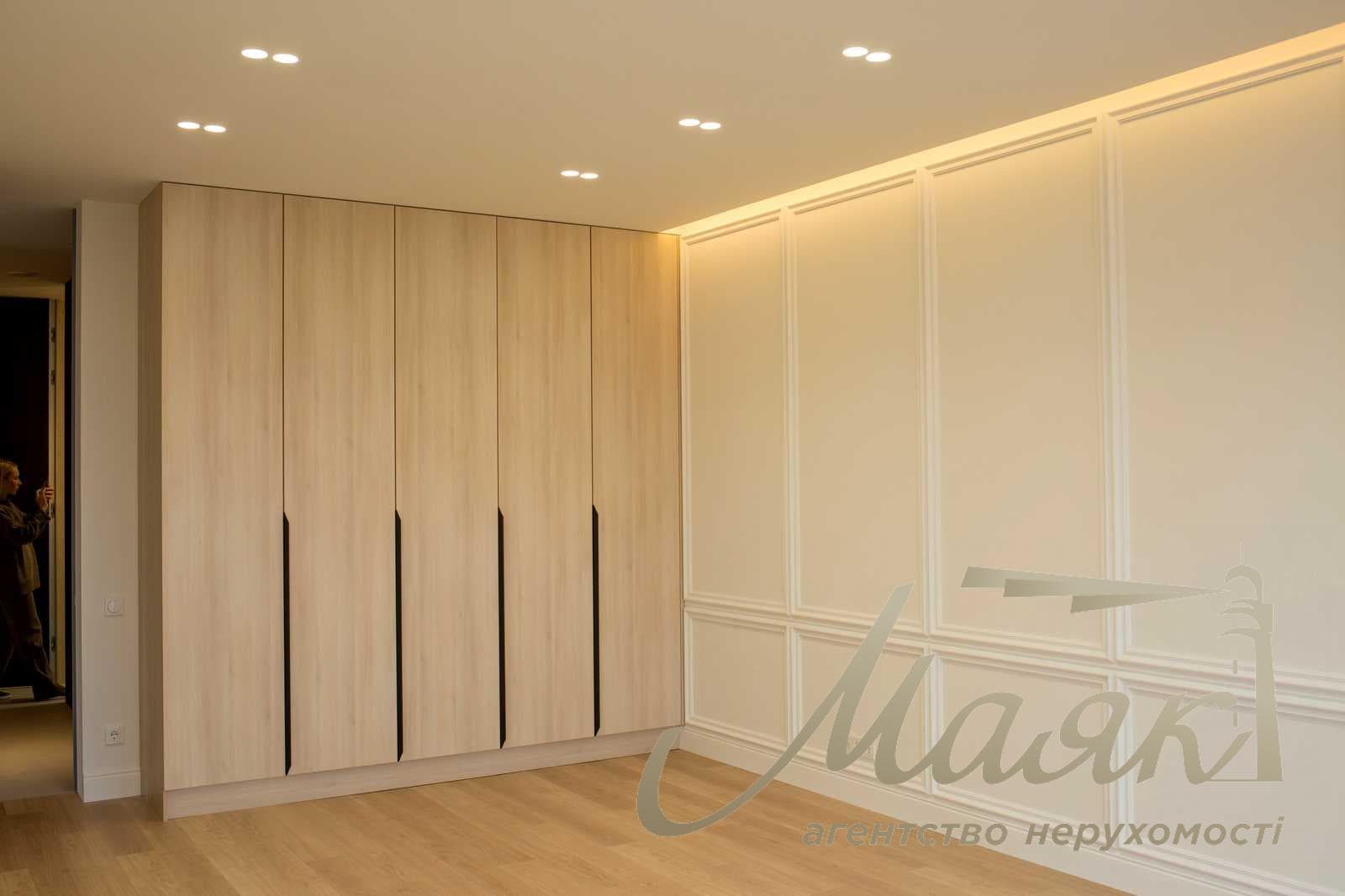 Оренда офісу (200 м²) у ЖК «Carnegie Tower», вул. Кловський спуск, 7. Печерський район