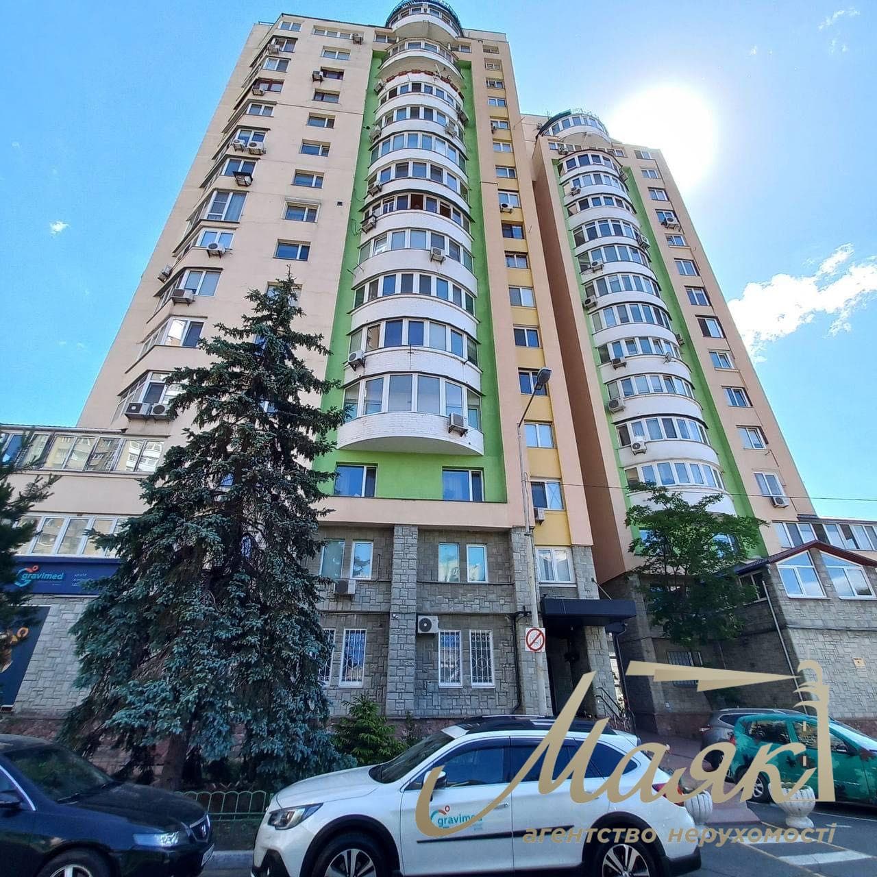 3-room apartment for rent at 12E Ivasyuka Ave., Obolonska Embankment.