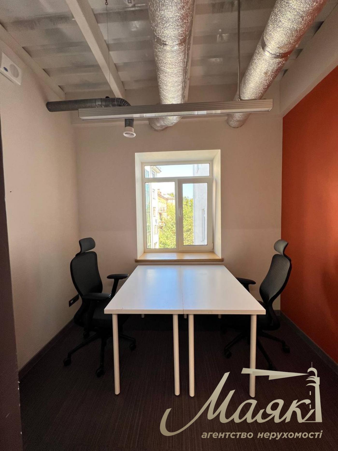 Оренда мебльованого офісу 330м2 на Львоській площі