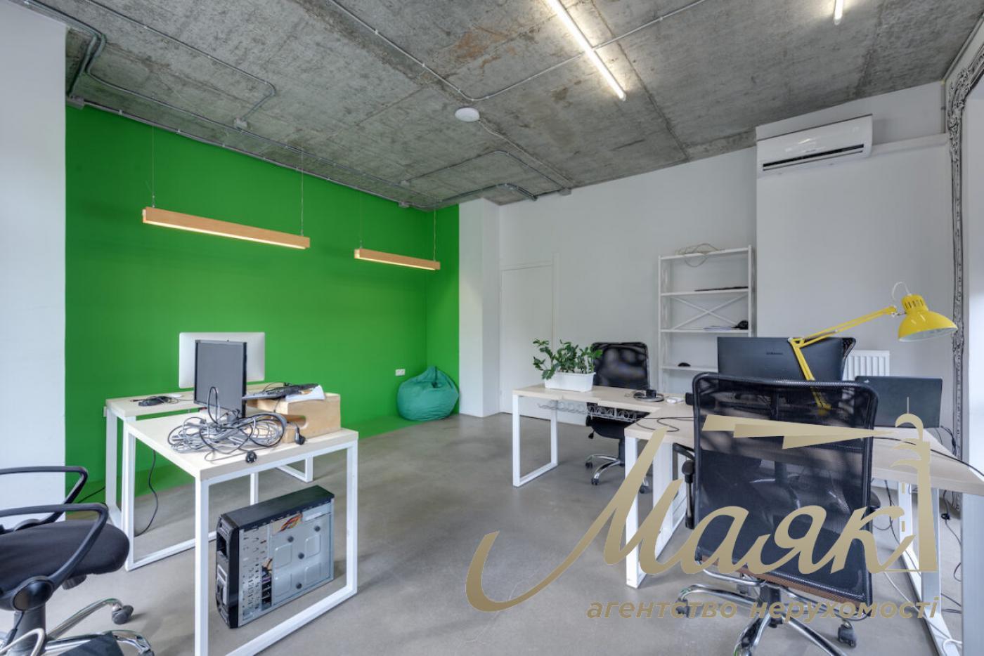 Rent office 130 sq.m. on Vozdvizhenska street 51, Podol