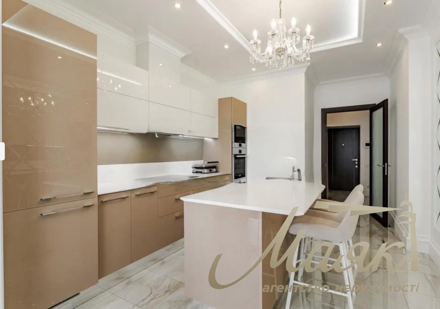 Продажа 3х-комнатной квартиры в ЖК Новопечерские липки, ул. Драгомирова, Печерск, Киев