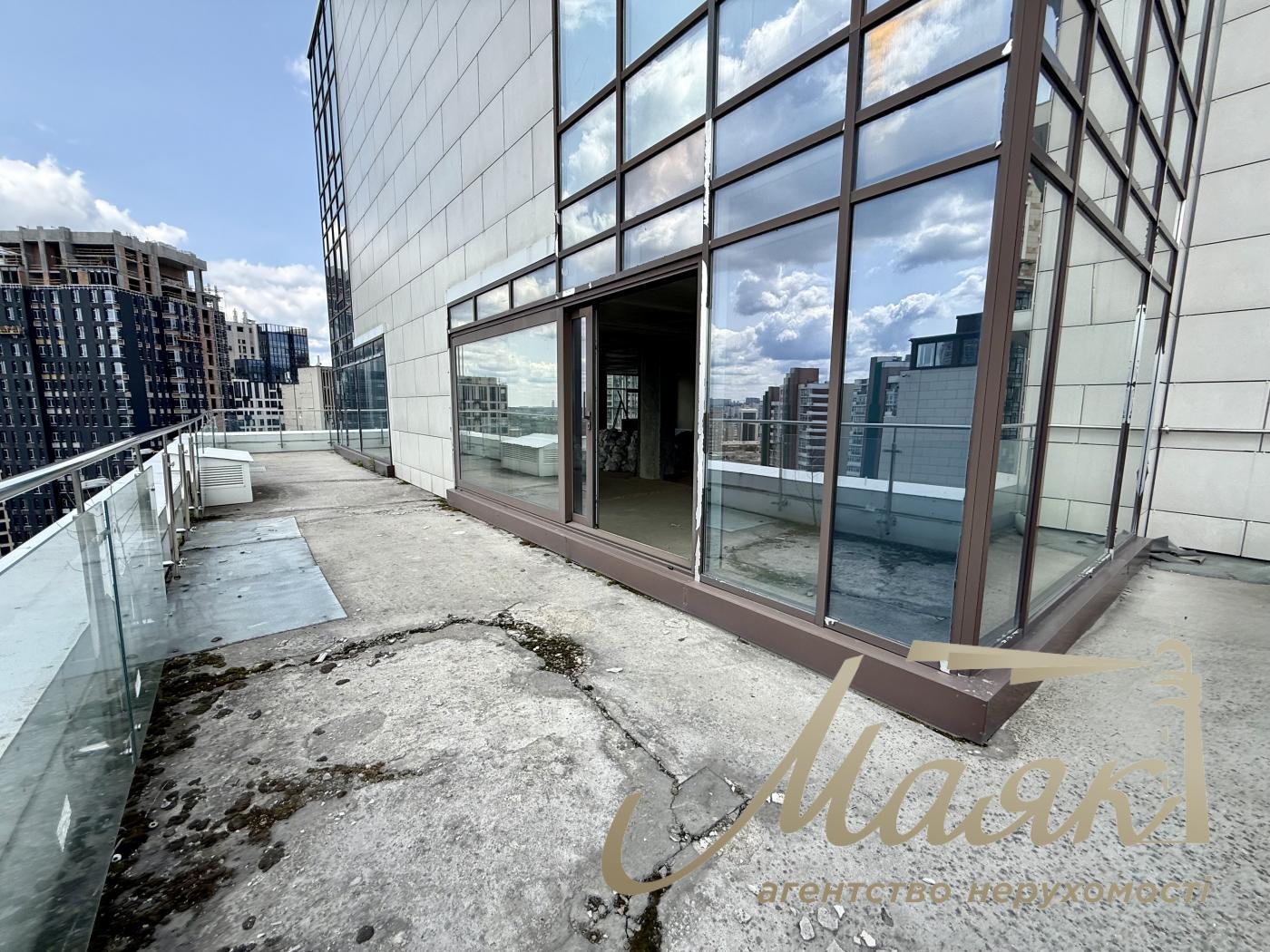 Apartment for sale with terrace in Residential Complex Boulevard Fontonov, Pechersk, Kiev