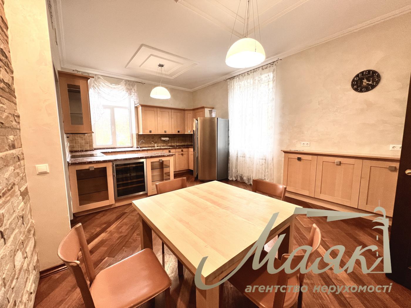 Оренда 2-х поверхової резиденції 430м2, Козин, Конча - Заспа