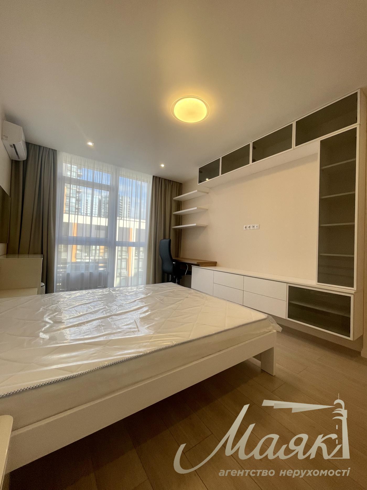 Аренда 3к. квартиры, ЖК "Французский квартал", ул. Предславинская