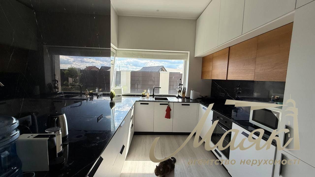 Оренда будинку 115м2 з басейном у КМ Міжріччя