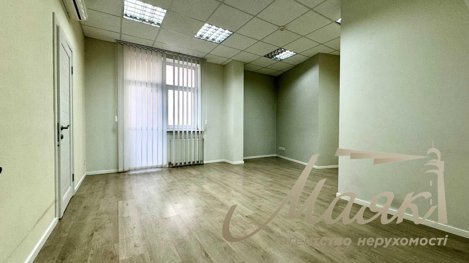 Office for rent: 1st floor, 227 m², 32-B Yevhen Konovalets St., Pechersky District