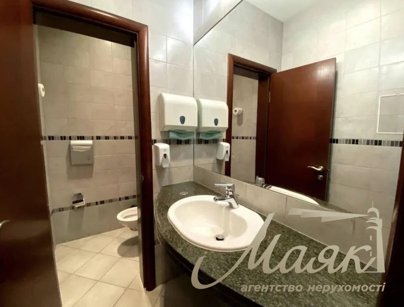 Rent of a building on Pechersk, Nemirovich Danchenko St.