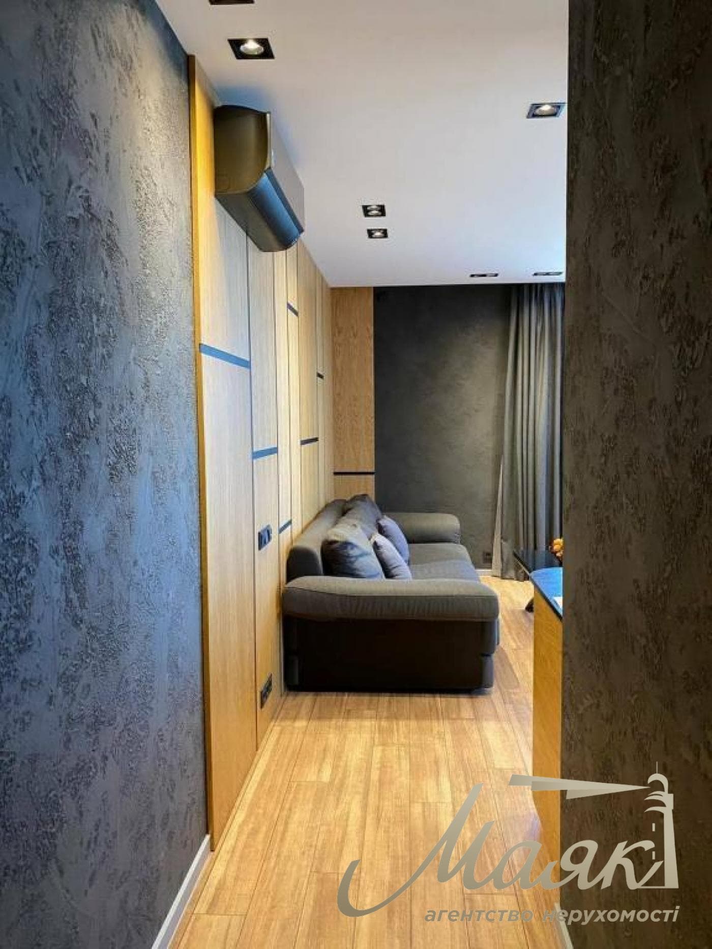 Продаж 3-кімнатної квартири площею 80 м² у ЖК «Французький квартал 2», вул. Предславинська, 55а, Печерський район.