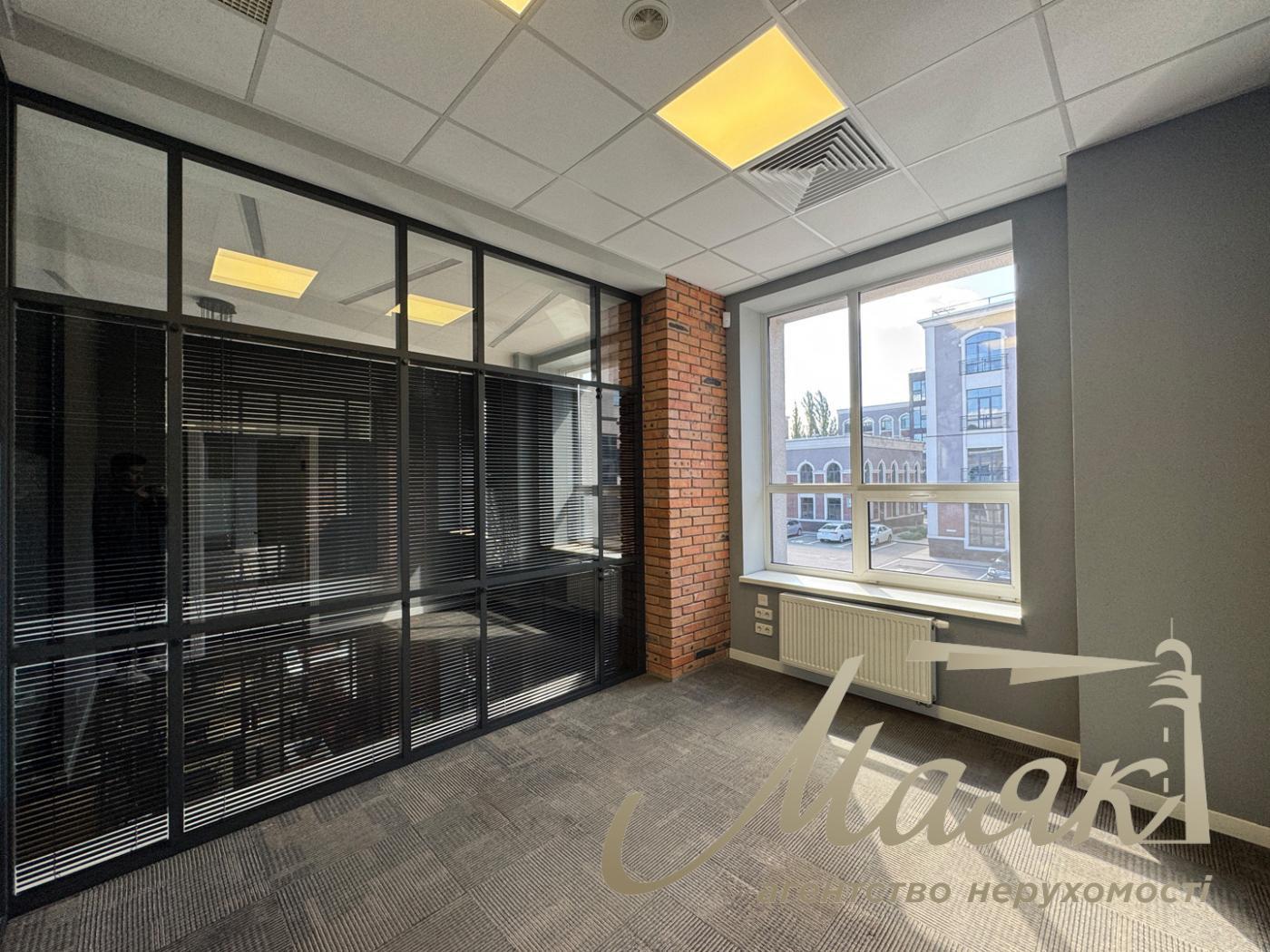 Аренда офиса 353 м2 в БЦ "B" класса, Дорогожичи, большая парковка